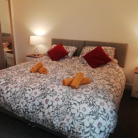 Lochgelly Carvetii - Vincent House - Large 3 Bedroom Apartment With On-Site Parking מראה חיצוני תמונה