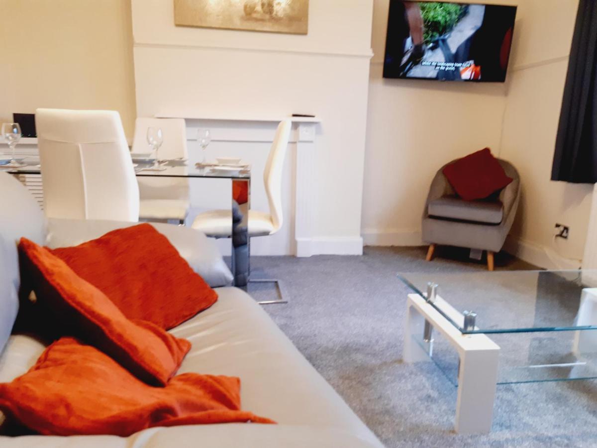 Lochgelly Carvetii - Vincent House - Large 3 Bedroom Apartment With On-Site Parking מראה חיצוני תמונה